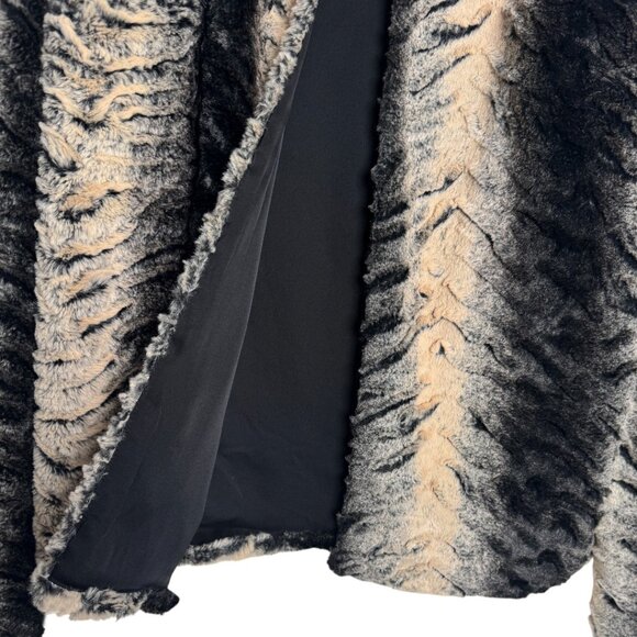 BAND OF GYPSIES FAUX FUR JACKET BOHO SOFT LUXURY FEEL MEDIUM - Picture 4 of 7